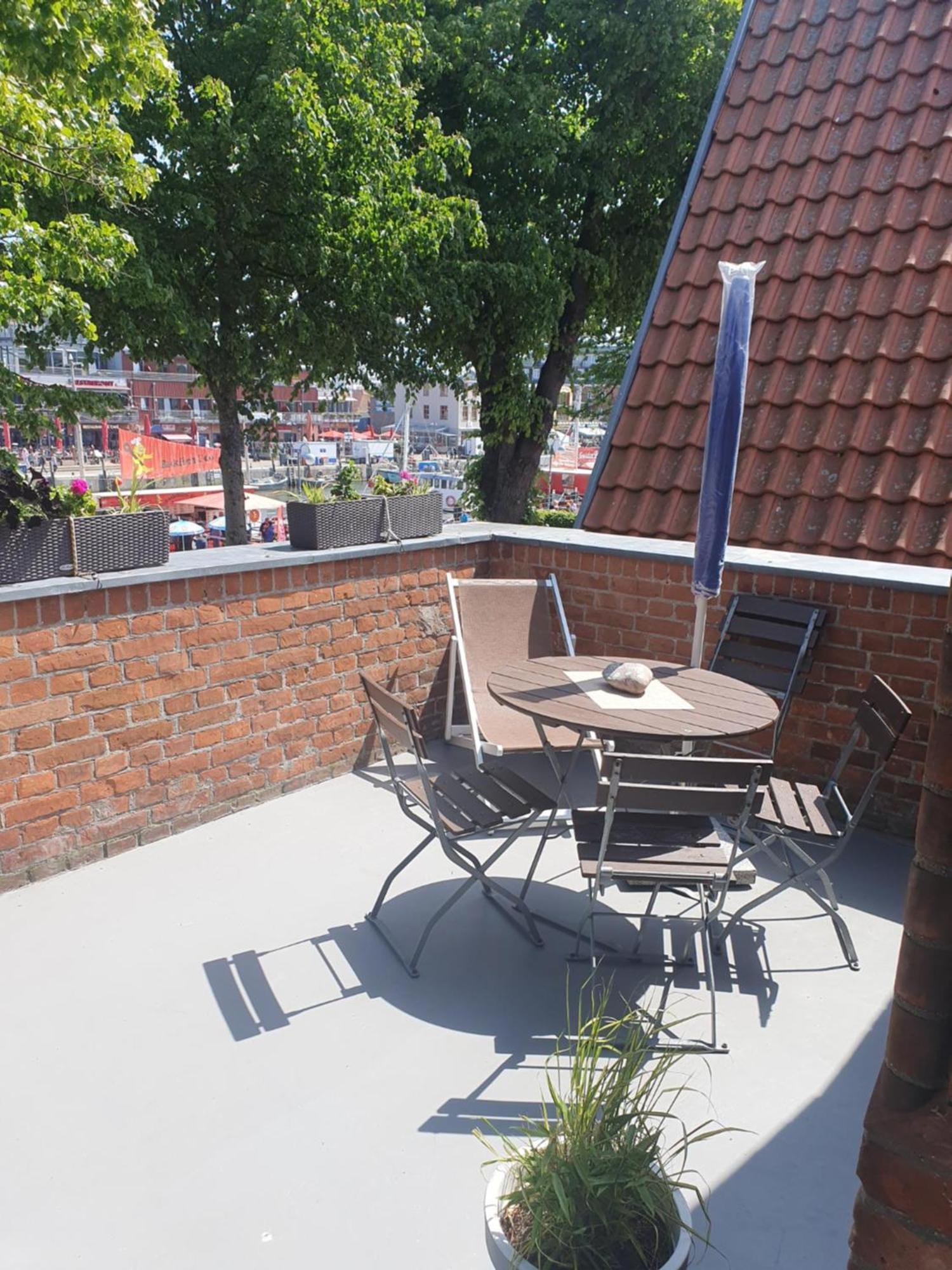 Twee Linden Warnemuende Zentrum Апартаменты *