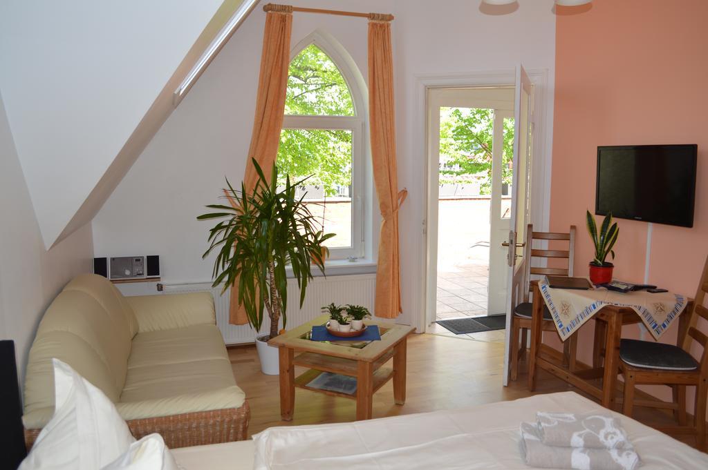 Twee Linden Warnemuende Zentrum Apartment