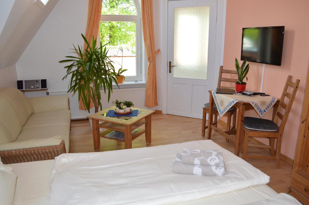 Apartment Twee Linden Warnemuende Zentrum *